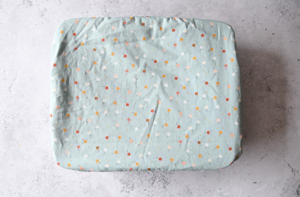 Rechteckige Abdeckhaube "Kleine Blumen auf hellblau"